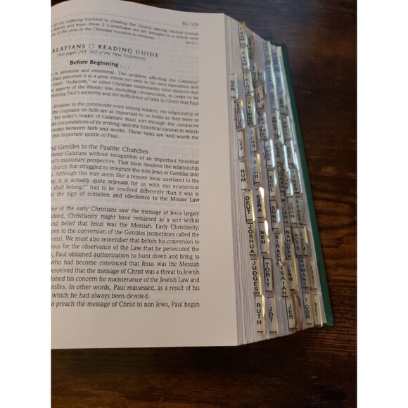 The Catholic Study Bible New American Bible 1990 Oxford Press Hardcover Vintage - Picture 10 of 13